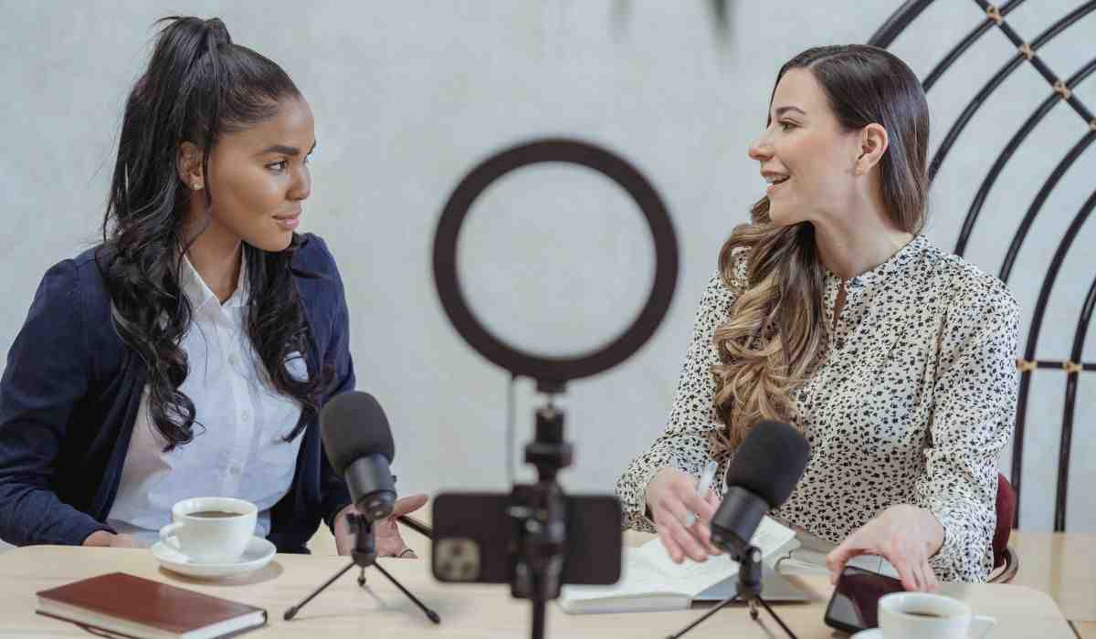 Entrepreneur Journey Podcast with Successful Businessmen | The World Of Voices